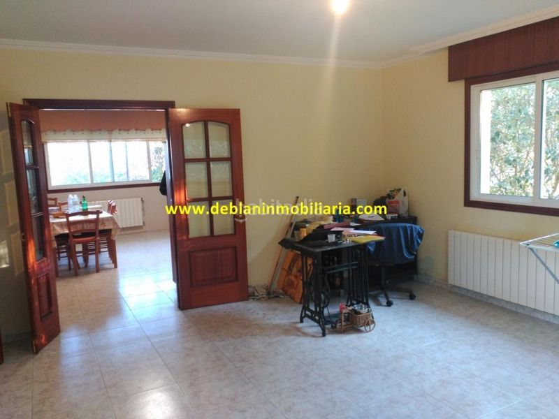 Foto b8fbd51e-13ba-4ea3-8065-1a4bead9bf2a. Chalet with heating parking in Rosal (O)