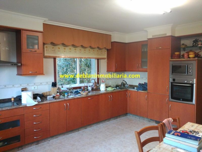 Foto cd7a06a8-f7ab-4f1d-924d-00b18fdf31d1. Chalet with heating parking in Rosal (O)