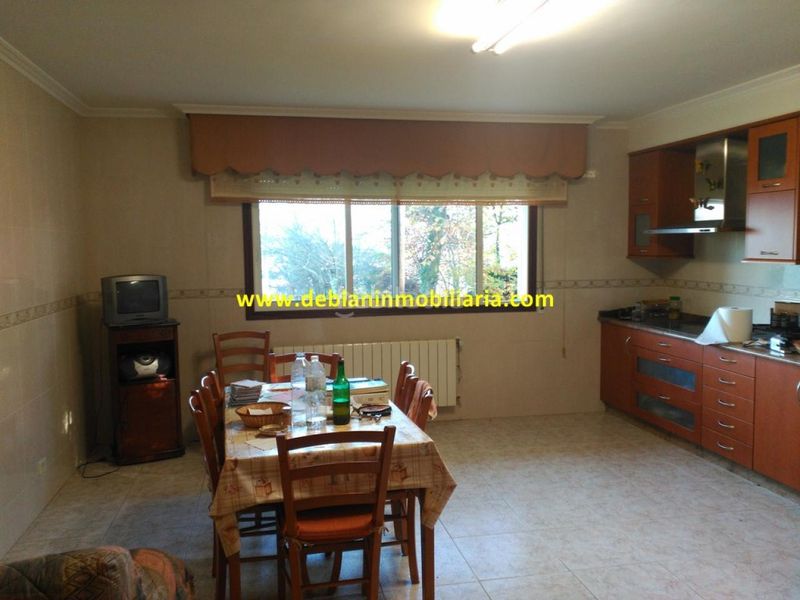 Foto de8c0900-0229-40df-b1f0-e67c2bfe9967. Chalet with heating parking in Rosal (O)