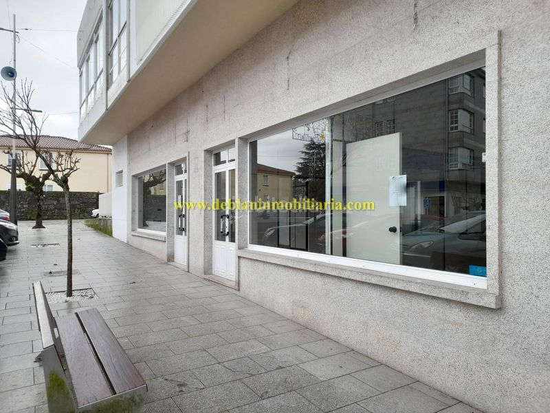 Foto 8a18ea23-d00e-41d5-a518-be903fd08a23. Lloguer local comercial a Tui