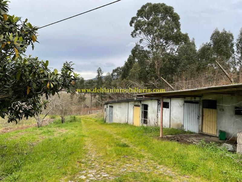 Foto 717feba9-8f4e-416a-9b5e-33fd0c48b340. Casa en Tui