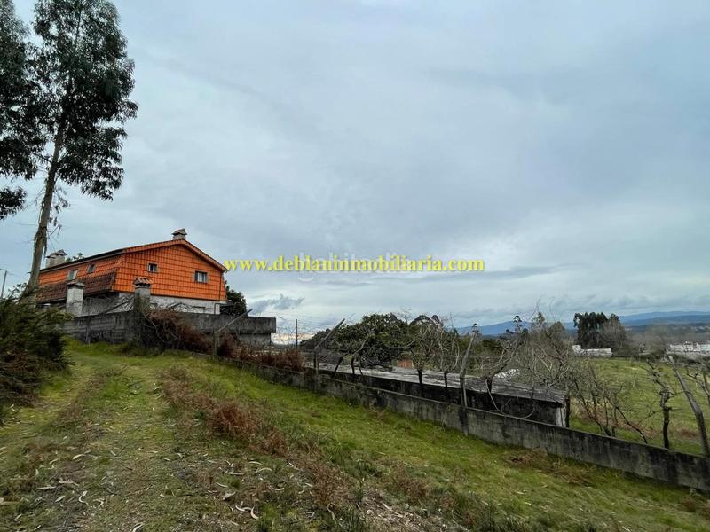 Foto cd0a5743-afe5-41e6-8bf4-e84113ad3a01. Casa en Tui