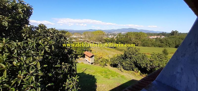 Foto bafdacd5-c935-4c5e-9788-098546b9734e. Terreny residencial a Tui