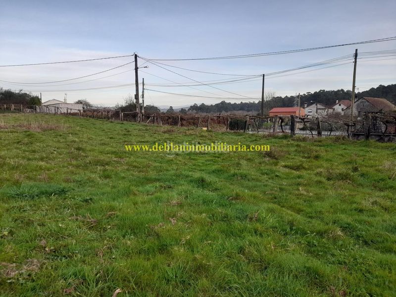 Foto b37f7d39-bcff-4d7e-bdaa-418062f2cfcd. Terreny residencial a Tui
