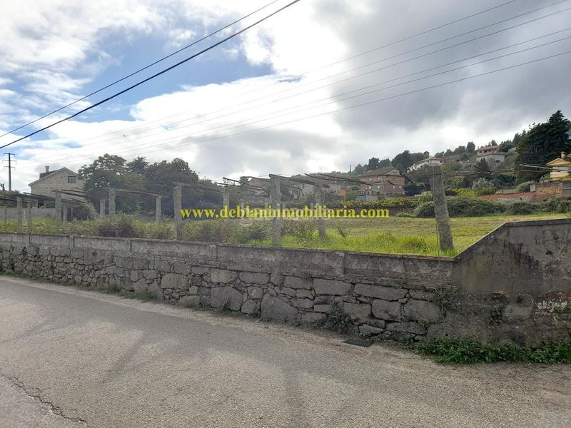 Foto 450ab1af-a943-426a-80ea-38e8752ec0f0. Terreny residencial a Tui