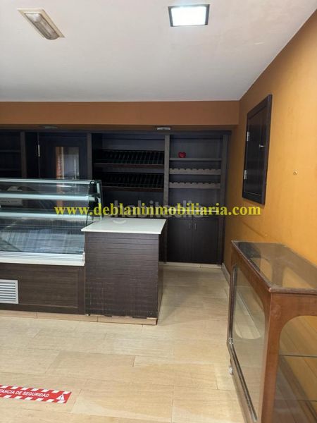 Foto 72de9b88-2e54-4d69-8487-c8db3f07c613. Lloguer local comercial a Tui