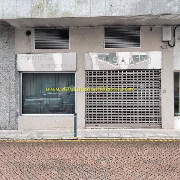 Foto d7f49d81-522b-4836-bc21-c6e4749171f5. Lloguer local comercial a Tui