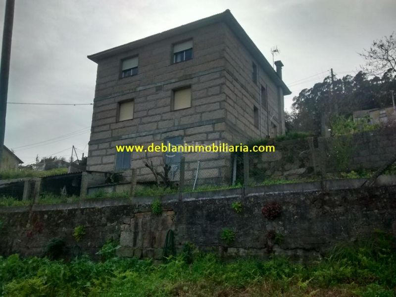 Foto 55fd6ea6-208f-4950-b834-eb03e00c1594. Casa a Coiro Cangas