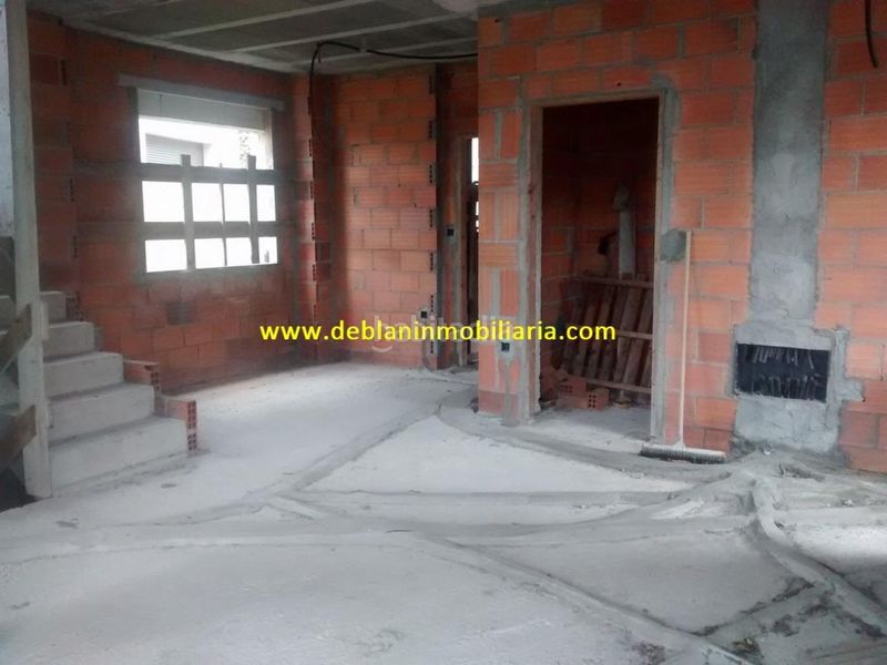 Foto 892ee5e3-ca37-4860-90e5-165308975915. Casa adossada amb aparcament a Moaña