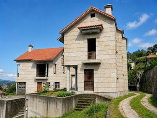 Casa adossada  Lugar calvar - domaio