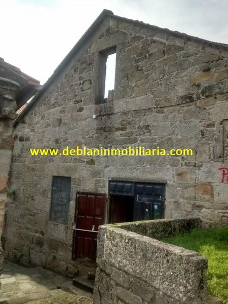 Foto fec5656f-e7ee-4bef-a851-e699bc2fdb25. Lloguer local comercial a Tui