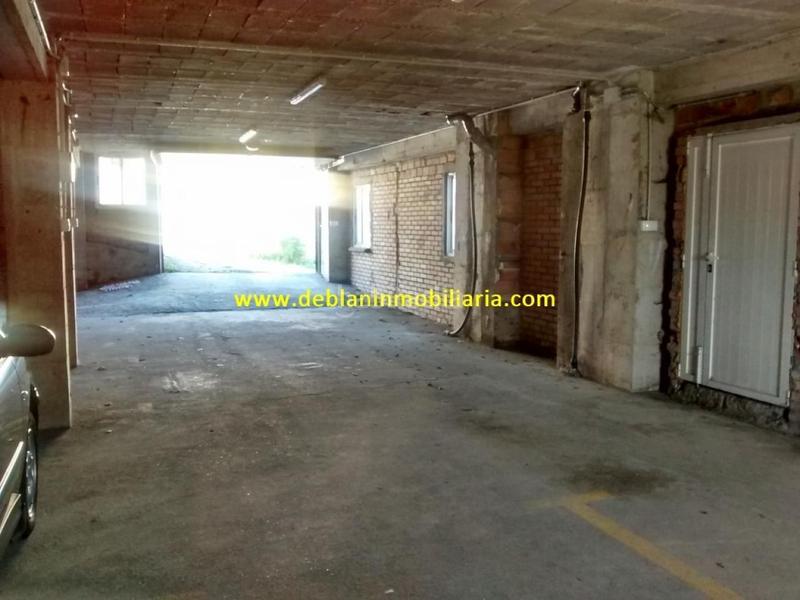 Foto a071e0f2-92cf-4c35-b0f2-9f2303adcc7b. Local comercial a Darbo Cangas