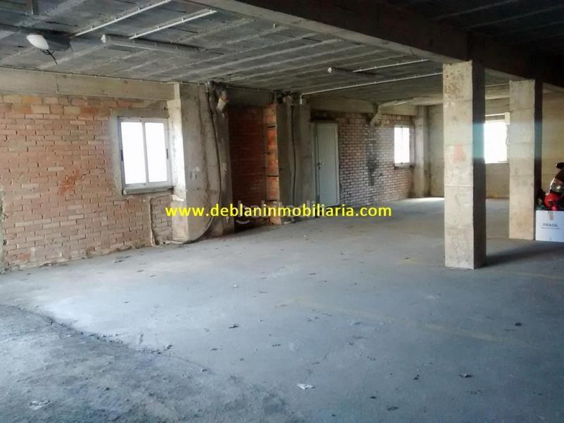 Foto d160ad3d-3f63-4d0f-94d5-ed89e20284bd. Local comercial a Darbo Cangas