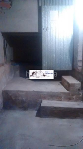 Foto eed7d9e2-ddc4-4900-b369-d0fbb582e682. Affitto locale commerciale in Coiro Cangas