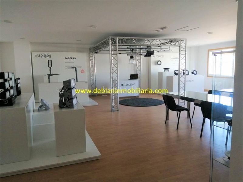 Foto 7907d688-a09c-449d-bc72-0fe0a745fc99. Local comercial en Porriño (O)