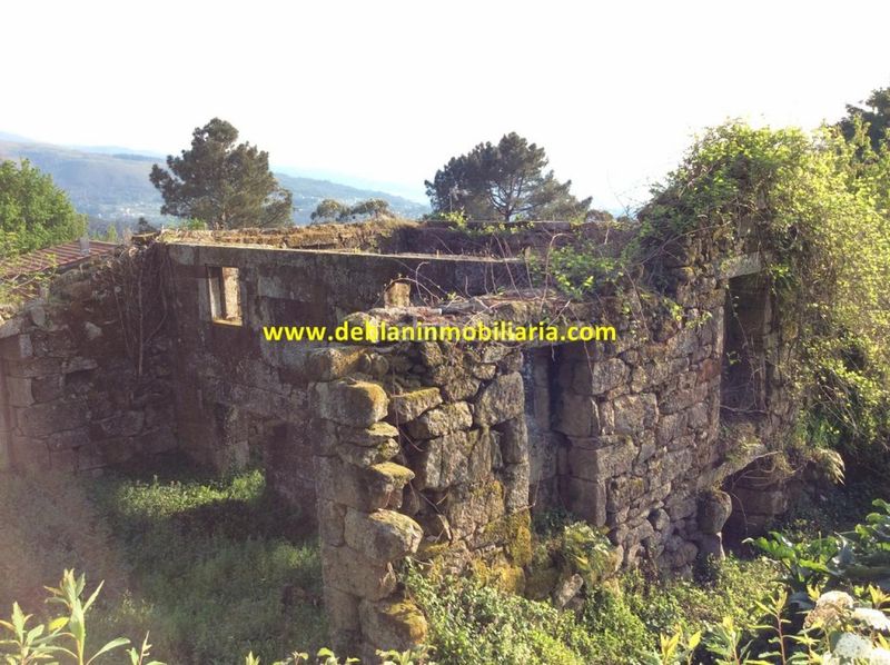 Foto a86caede-dad8-40a4-80d4-0ebec1521157. Finca rústica en Crecente