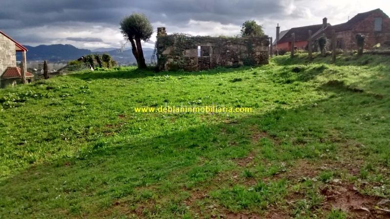 Foto b12b55fb-9bc9-48a0-ac45-796b47e180bb. Terreny residencial a Tui