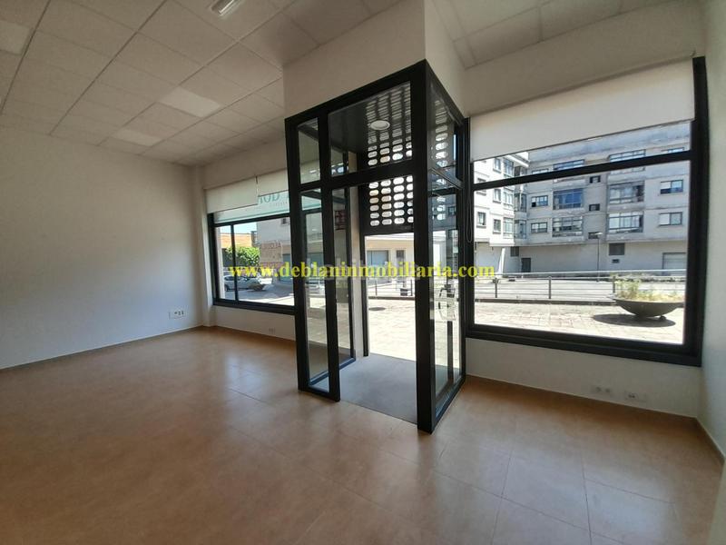 Foto 6f8195d1-8067-475e-8e97-41333de168de. Alquiler local comercial en Tui