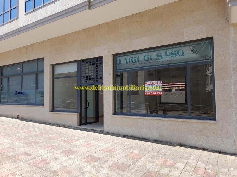 Foto 71d243dc-30d6-47a9-bfc0-902660646e99. Alquiler local comercial en Tui