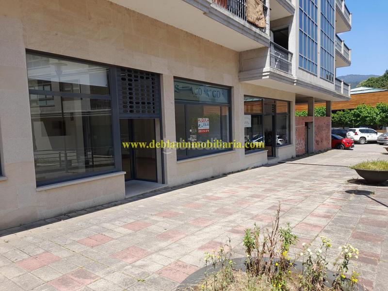 Foto b56202bf-01f9-4969-b13d-12cf09ad770b. Alquiler local comercial en Tui