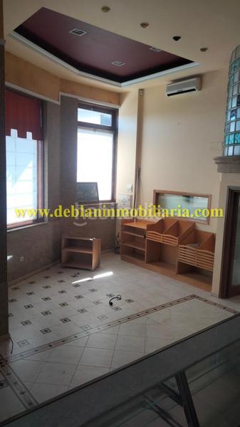 Foto c9a74d1b-4a39-4201-a46c-af8696e9c8af. Business premise in Cangas pueblo Cangas