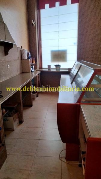 Foto 0243464d-1c40-47d5-b5fc-35a8b61e6923. Lloguer local comercial a Cangas pueblo Cangas