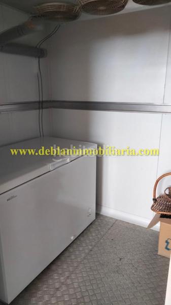 Foto b24022e3-7945-40d3-b7c1-6ea4602eb3dd. Lloguer local comercial a Cangas pueblo Cangas