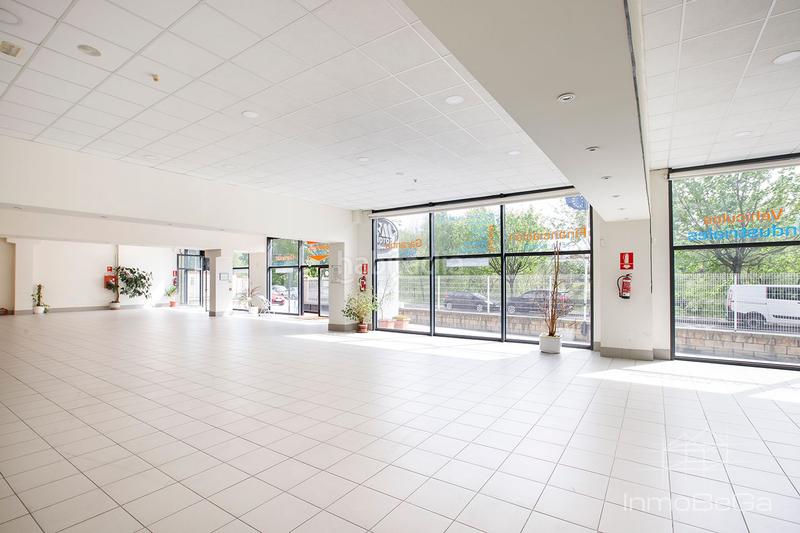 Foto 304b0fe6-182a-4c82-a700-010b35d197f7. Bâtiment à usage industriel dans Urbi Basauri