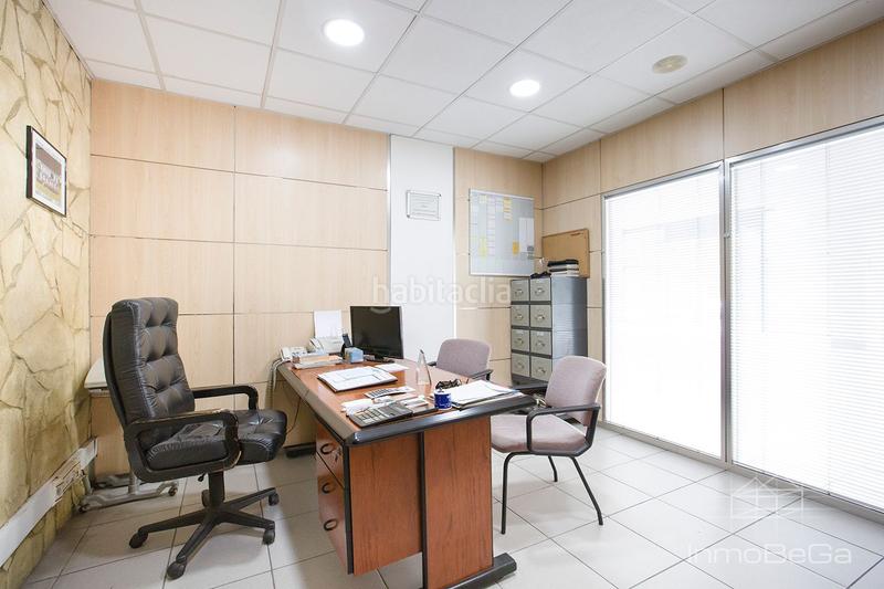 Foto a3e8866a-cb36-45c7-a1aa-ca4445d75365. Industrial building in Urbi Basauri