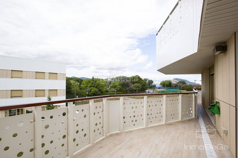 Foto b6c04b1a-65f5-469f-aaac-c2b5f8a21eb6. Flat with heating parking pool in Txoierri-Ondiz-Udondo Leioa