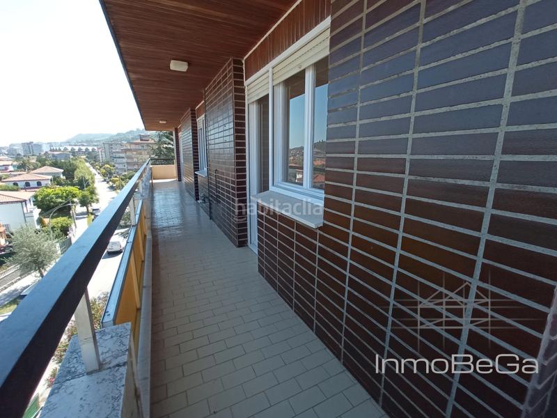 Foto 0a31470b-b814-40cc-a474-7b766964d5f5. Etagenwohnung mit heizung parking pool in Carlos V Laredo