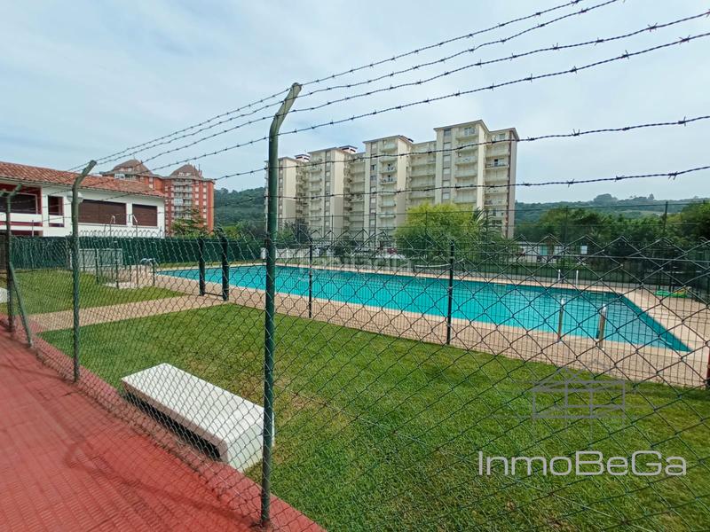 Foto 3afc54d8-5787-437c-a634-98f4294a2393. Etagenwohnung mit heizung parking pool in Carlos V Laredo