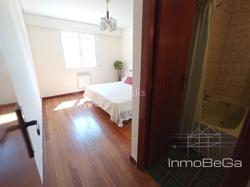 Foto ea7e98ef-2ef6-4580-89a6-33421fca63cf. Etagenwohnung mit heizung parking pool in Carlos V Laredo