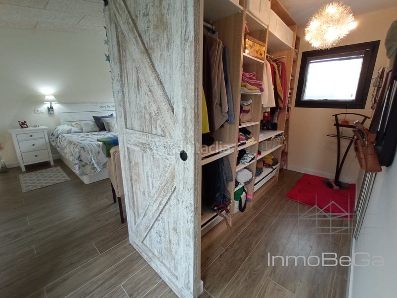 Foto fbe8910b-7edd-40a2-aff0-aa678199fa68. Chalet en Meruelo