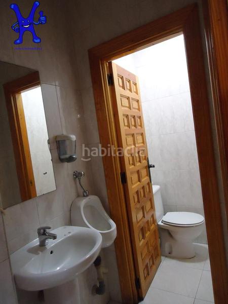 Foto c10d5c70-8bd1-44a8-8a0d-0519a0f826fd. Alquiler local comercial alquila tu bar en el Zurguén en Salamanca