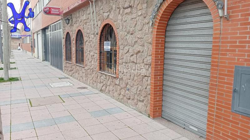 Foto 7d70f02d-708a-4e90-8bc3-479534516319. Lloguer local comercial a Zurguén Salamanca