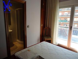 Location Appartement  De la estación. Alquiler 3 hab. con 3 baños. junto al parque de la alamedilla