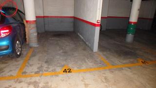 Autoparkplatz in Iturrama. Garaje en calle esquiroz!!