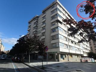 Lloguer Local Comercial a Iturrama. Local perfecto para iniciarte profesionalmente, solo entrar y ya