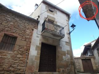 Masia a Mañeru. Bonita y amplia casa en mañeru, a 15 de pamplona
