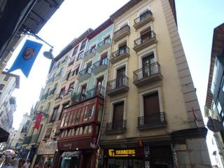 Location Appartement à Casco Antiguo. Precioso piso en el corazón del casco viejo de pamplona