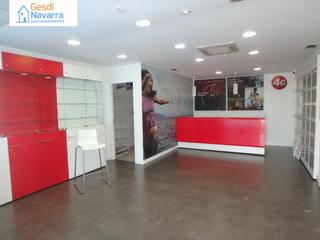 Location Local commercial à Ansoáin. Si quieres iniciar cualquier actividad comercial, este es tu loc