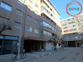 Lloguer Pis a Mendebaldea - Ermitagaña. Atencion estudiantes, alquiler piso frente a la clinica universi