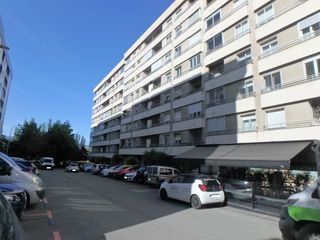 Rent Flat in Iturrama. Exclusivamente estudiantes 4h2bgaraje pisazo iturrama