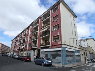 Appartement à Rochapea. Piso en venta en rochapea de 5h1b