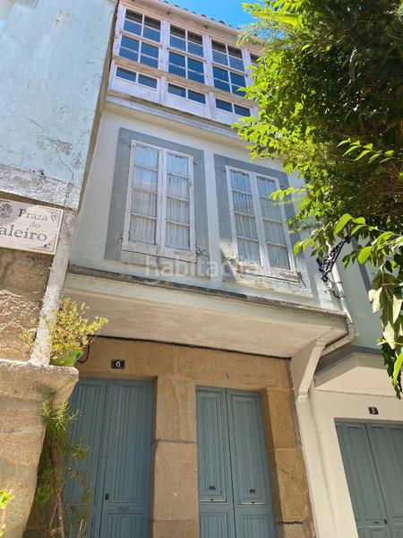 Foto fe6e7e96-705e-4240-a56c-084bc56db73e. Masía en plaza salero 6 casa de piedra en plaza salero, conjunto historico artistico, ayuntamiento . en Muros