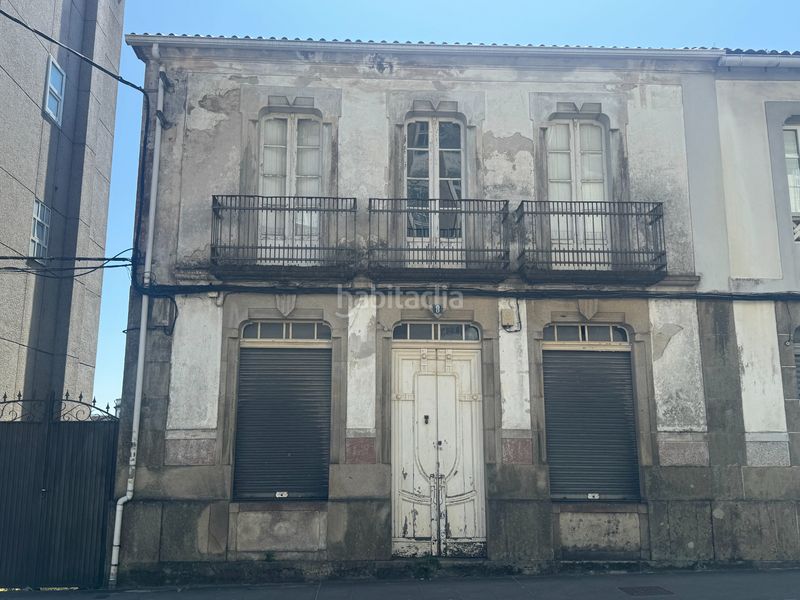 Foto fb2c6efd-338c-43ee-91a8-69d1371b3556. Casa adossada a avenida compostela 8 a Outes