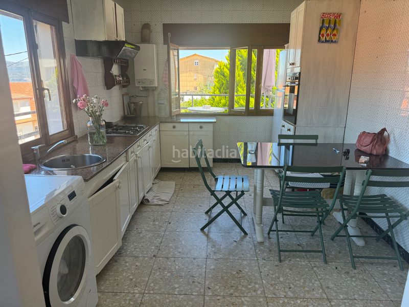 Foto 2c31e66b-6f5e-45ca-a884-127f83335009. Casa a avenida bombé 9d a Muros
