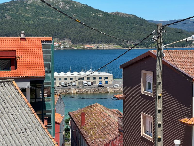 Foto 57d26862-960b-4f7d-a952-cd2c233406ce. Casa a avenida bombé 9d a Muros