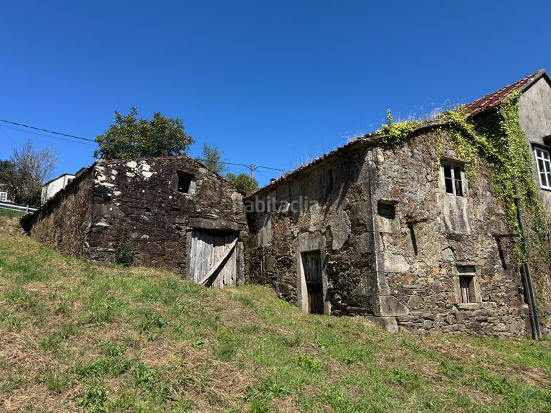 Foto 8f413636-e03f-4355-85e9-de6cb5b051f2. Masia a Outes